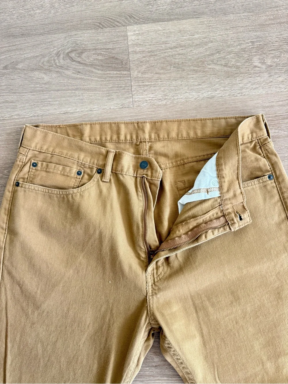 Levi's 505 Regular Fit Pants Men Size 36x30 Khaki Tan Straight Leg Denim Chinos